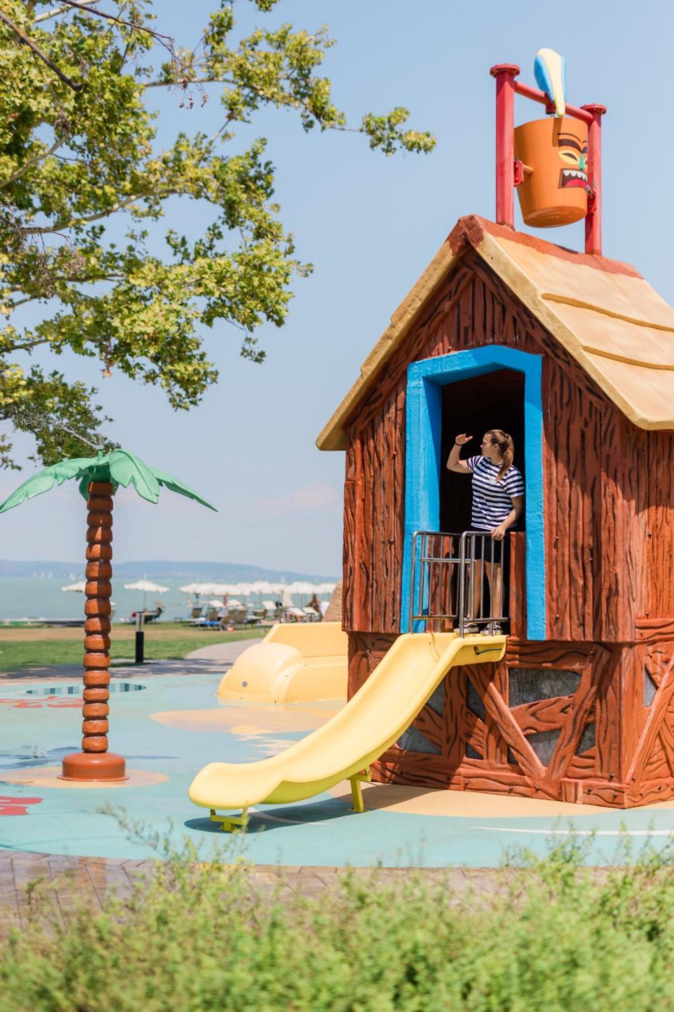 Moevenpick Balaland Resort Lake Balaton Szántód エクステリア 写真